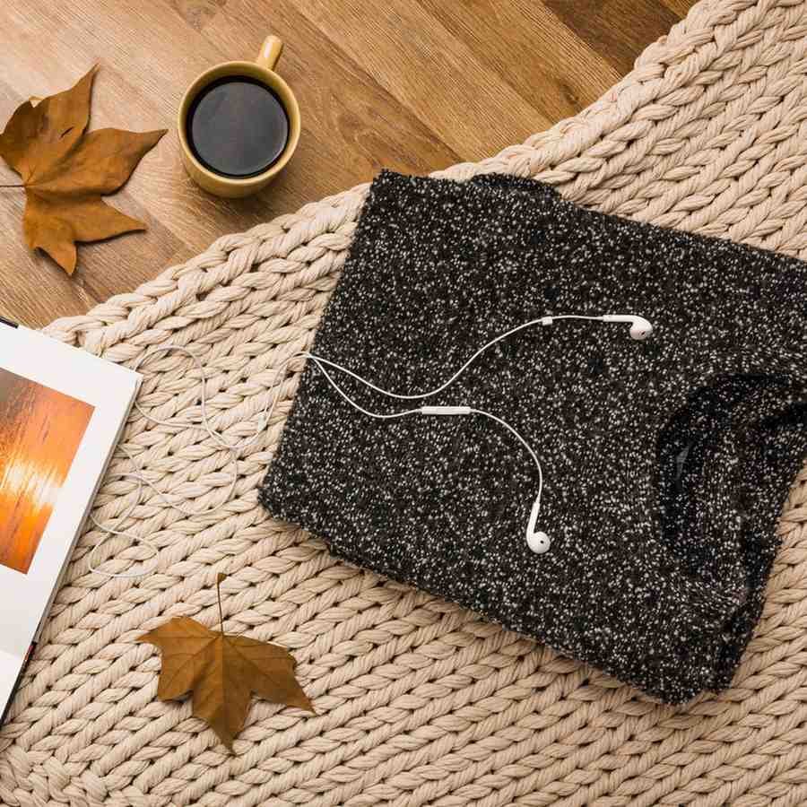 Warm Seat Covers and a Large Knit